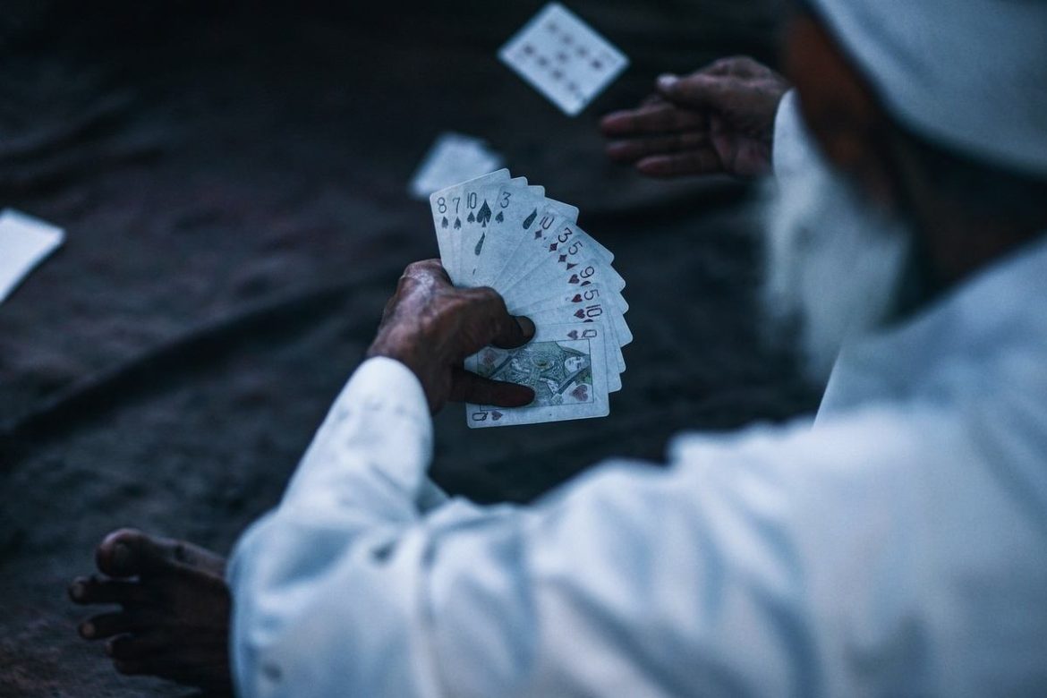 The Psychology of Rummy Decision-Making: More Than Just a Game of Chance